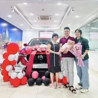 Hoạt động tư vấn và giao xe Mazda tại Khánh Hòa 2