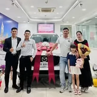 Hoạt động tư vấn và giao xe Mazda tại Khánh Hòa 5